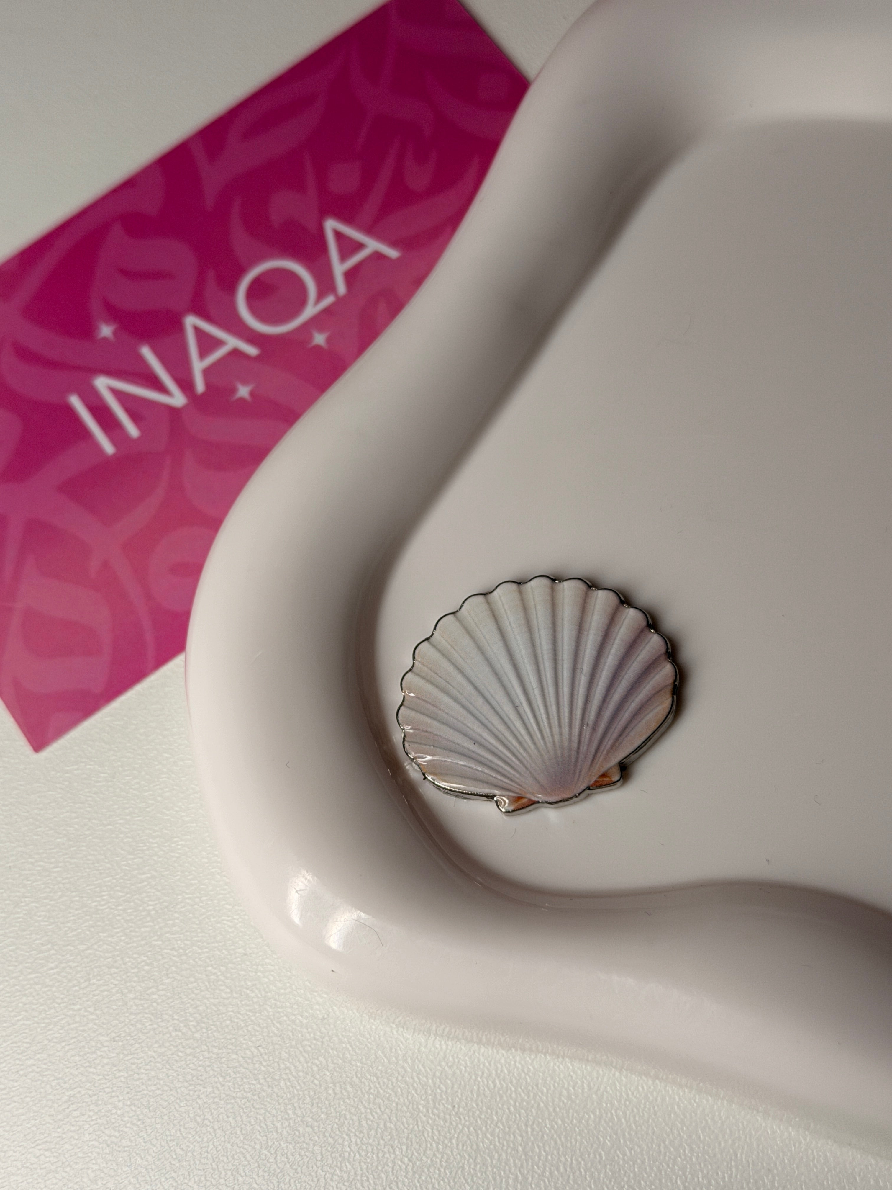 Seashell 🐚 Metal Sticker